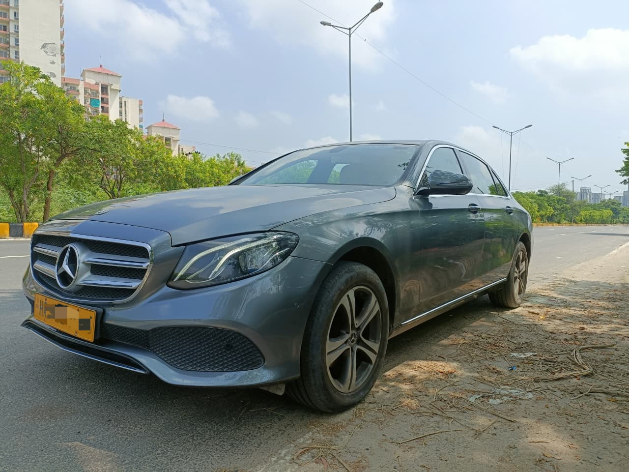 Mercedes-Benz E 220 D image 3