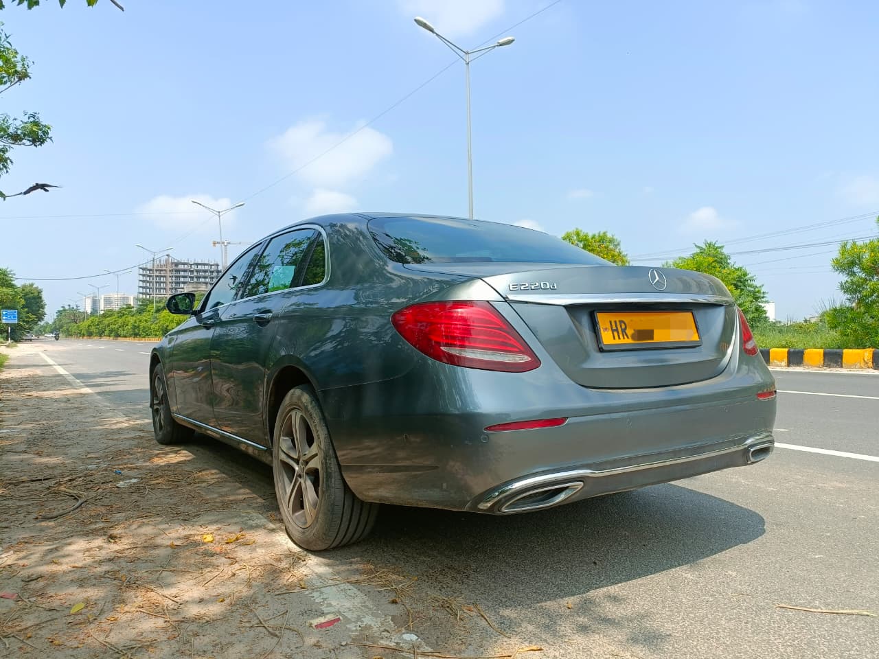 Mercedes-Benz E 220 D image 5