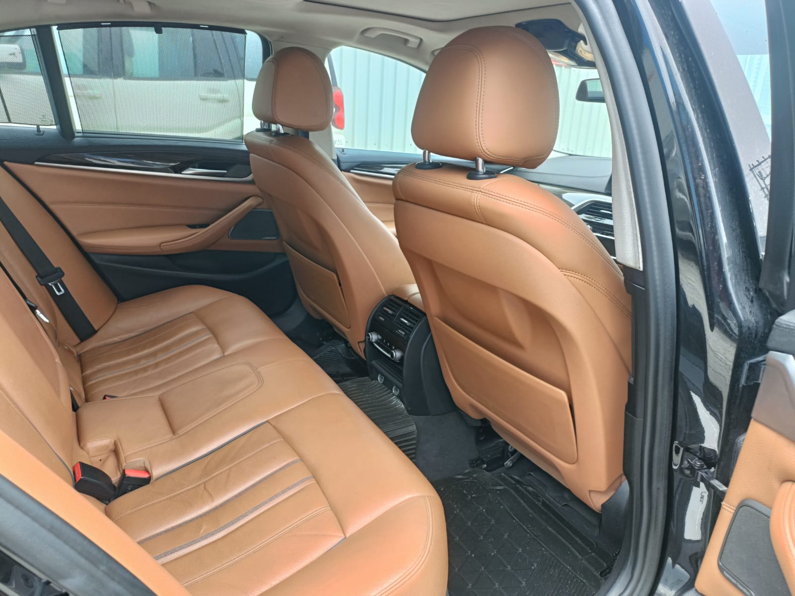 2018 BMW 520D Luxuryline image 11