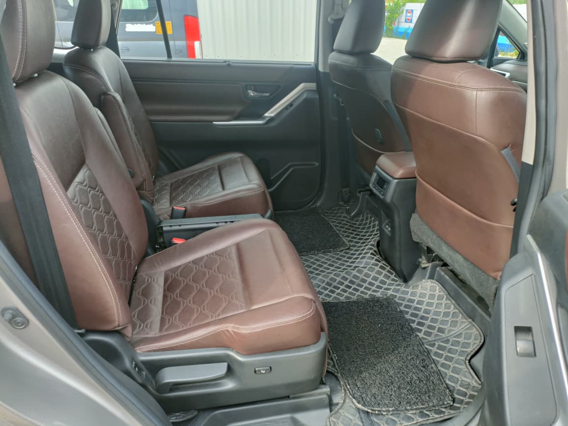 2023 Toyota Innova Hycross Hybrid ZX(7S) image 11