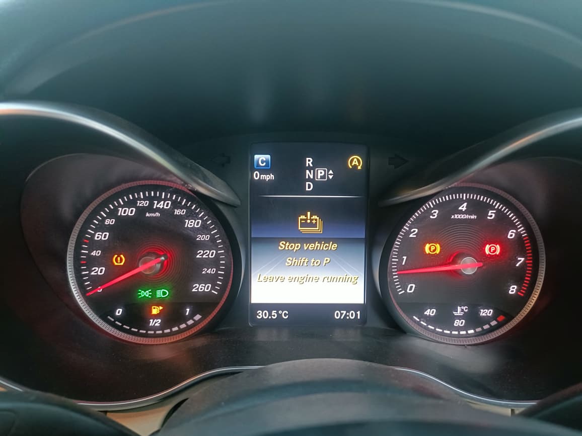 2015 Mercedes-Benz C 200 image 14