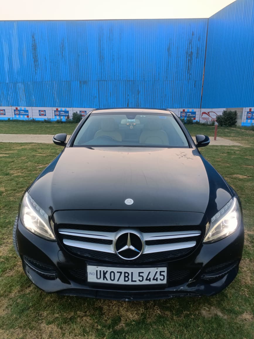 2015 Mercedes-Benz C 200 image 2