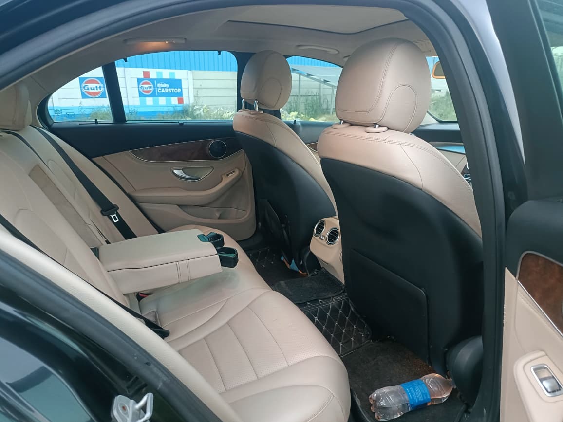 2015 Mercedes-Benz C 200 image 12
