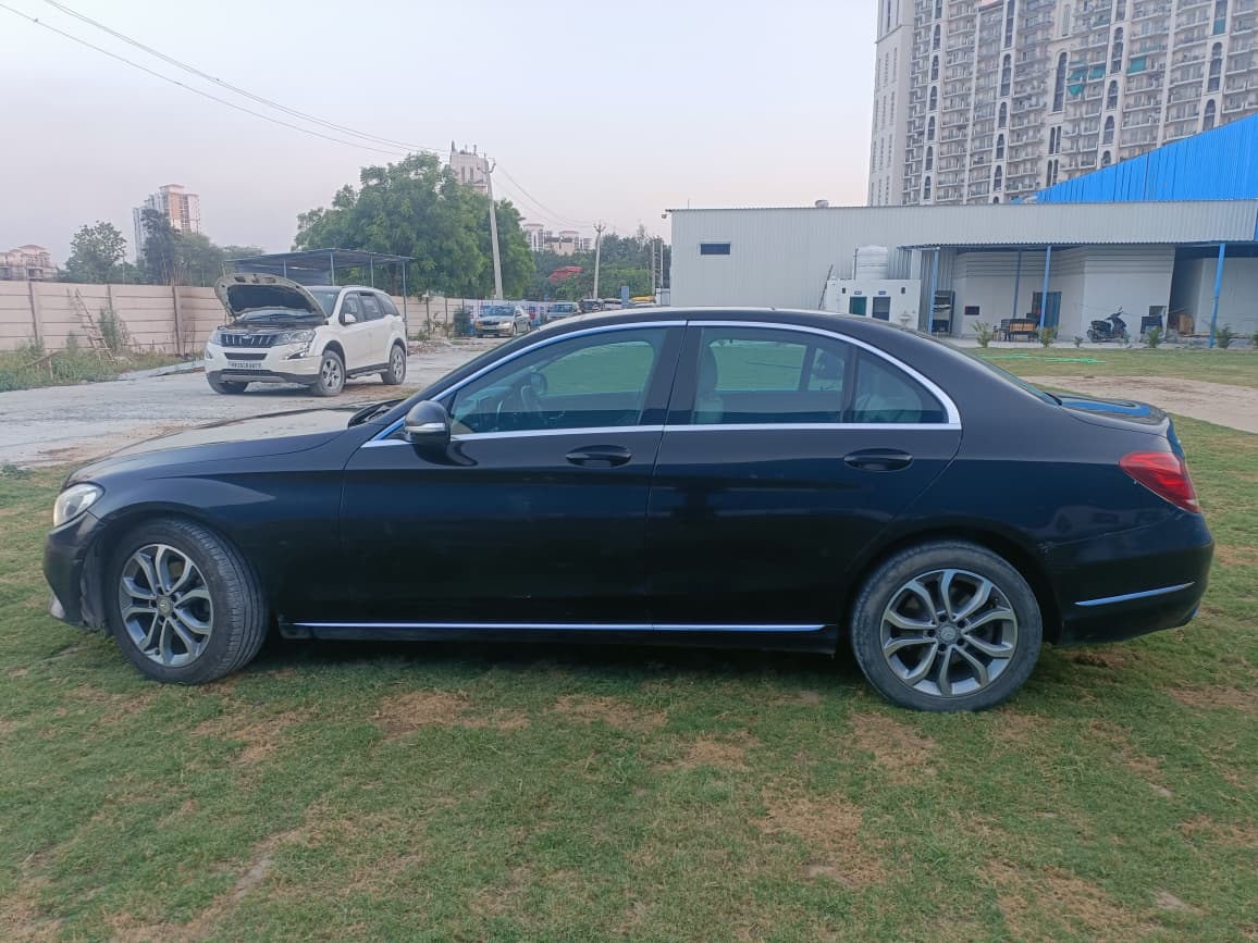 2015 Mercedes-Benz C 200 image 7